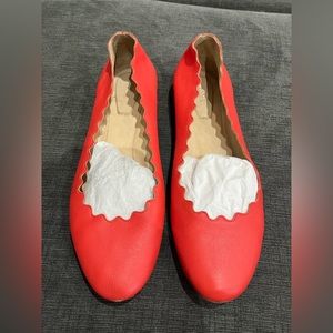 Chloe Lauren scalloped ballet flats